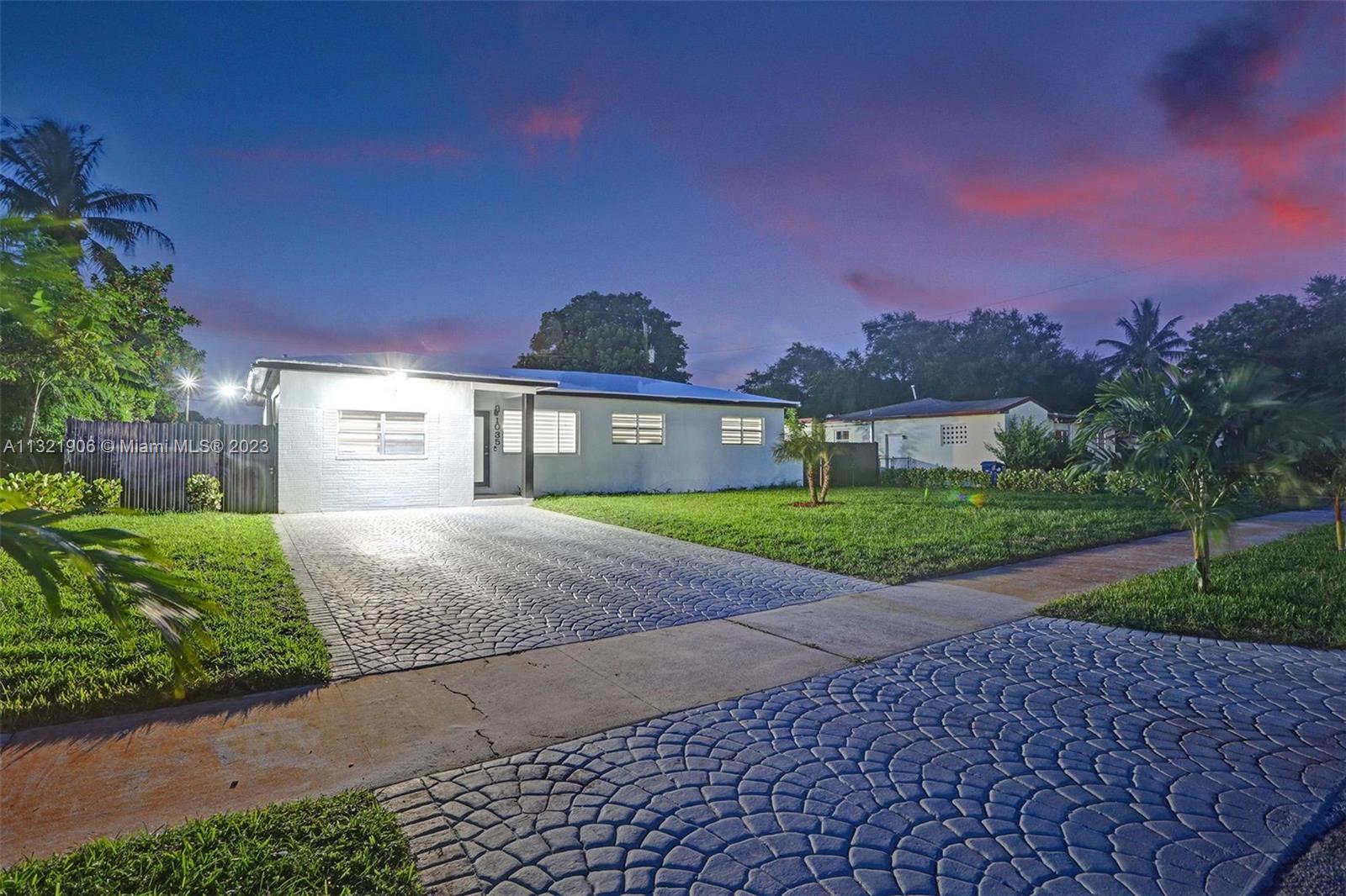 MANANA - Residential