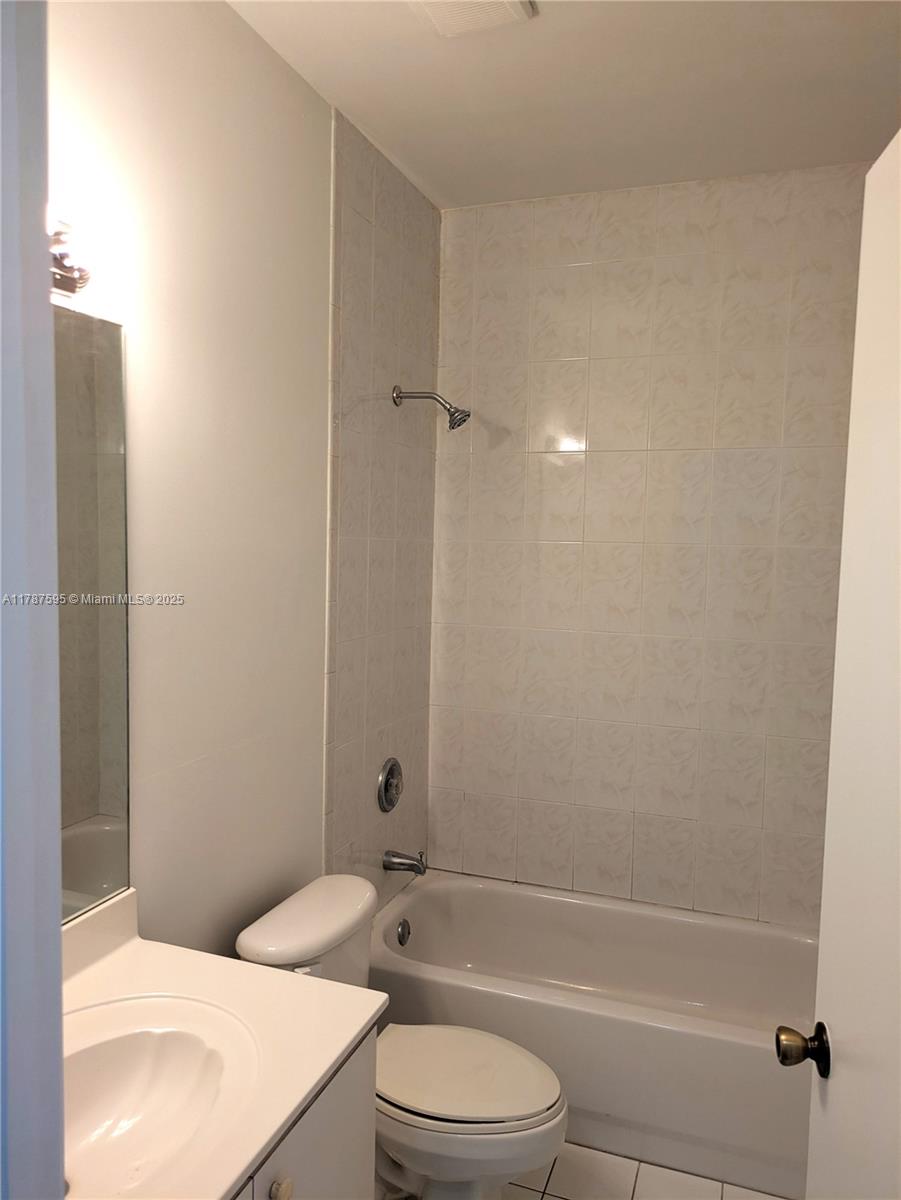 ANCHORAGE AT MIAMI LAKES - Residential Lease