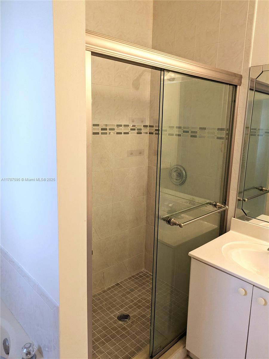 ANCHORAGE AT MIAMI LAKES - Residential Lease