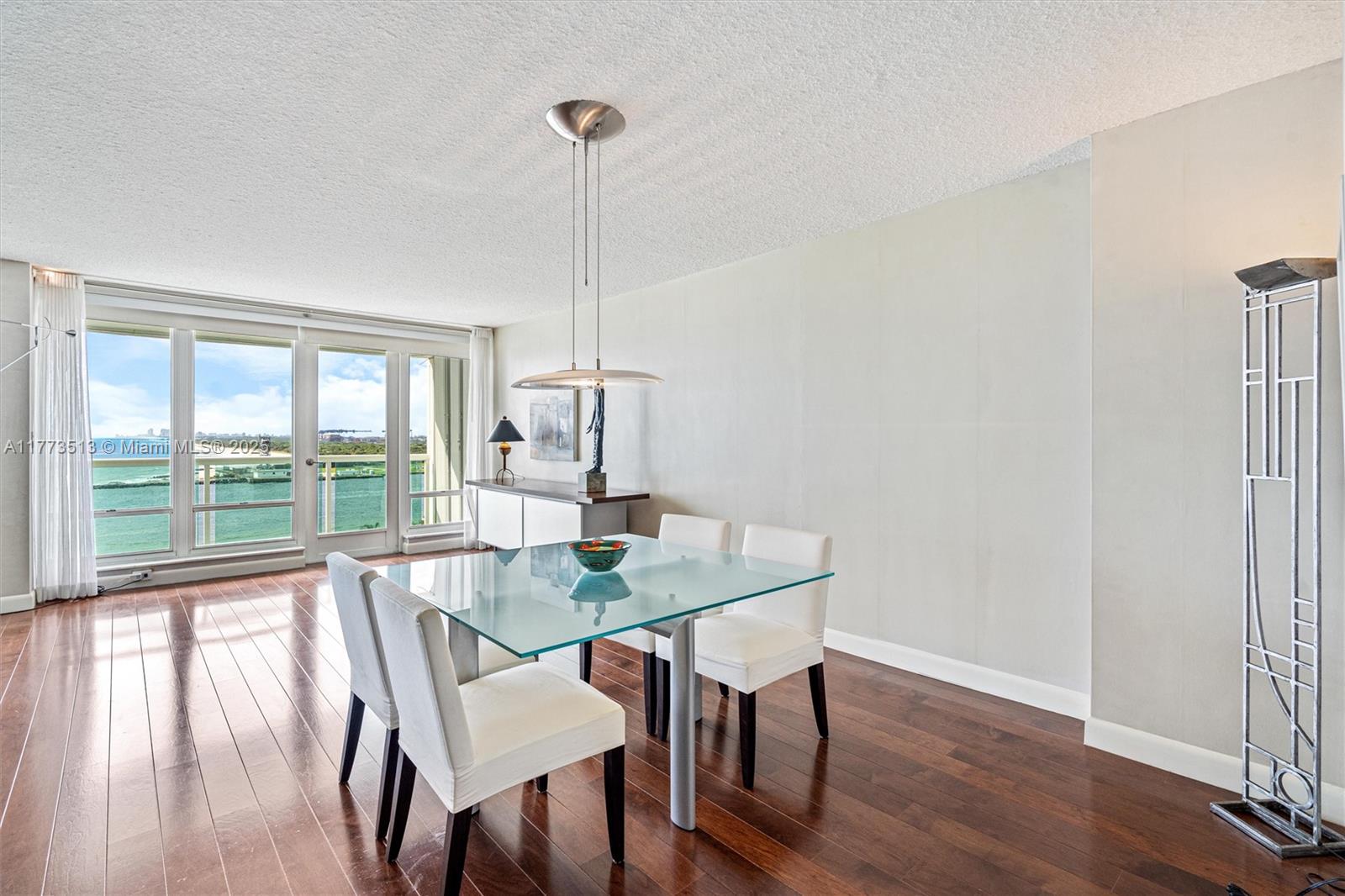 POINT OF AMERICAS - Residential