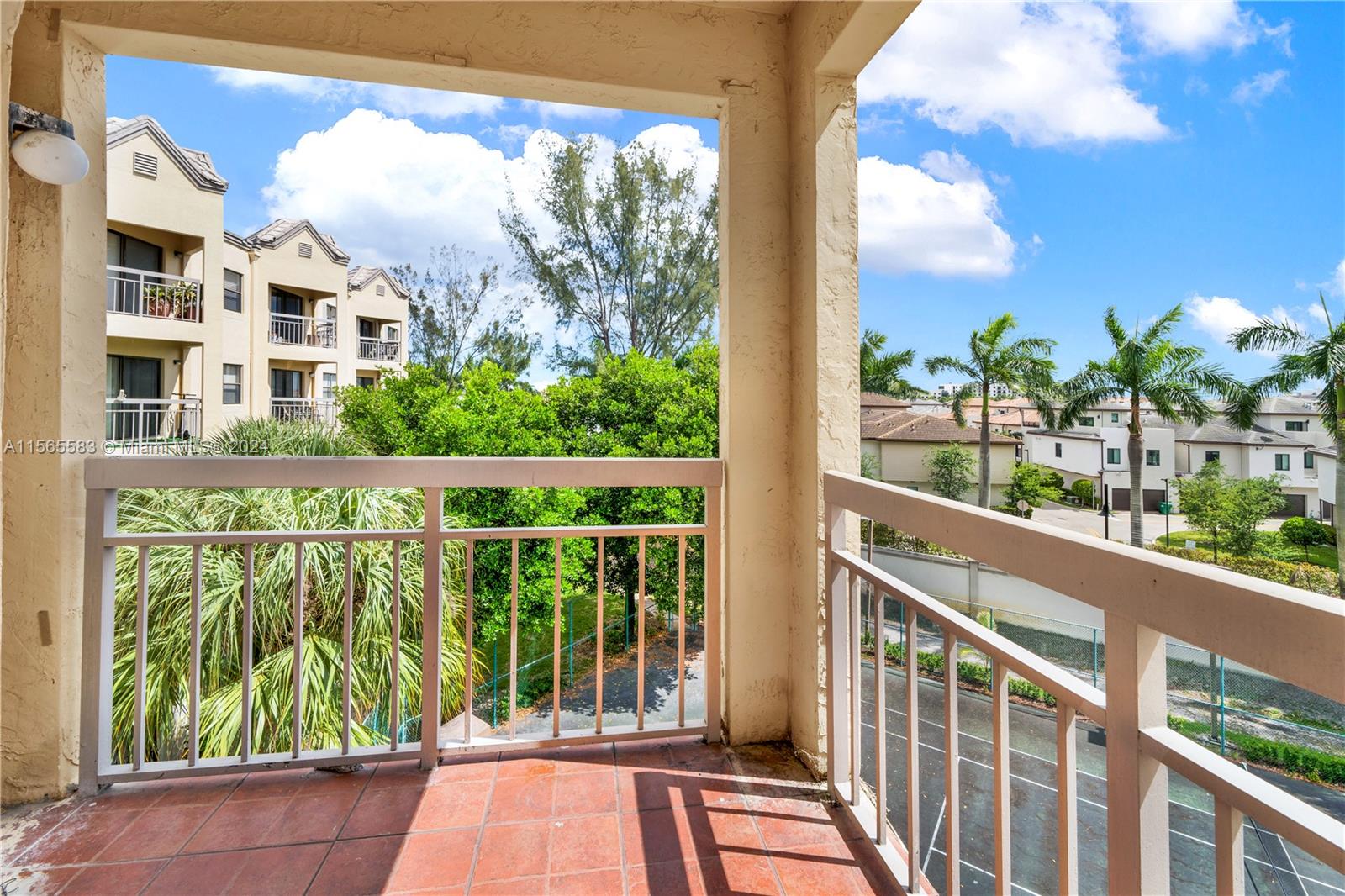 LAS VISTAS AT DORAL CONDO - Residential Lease