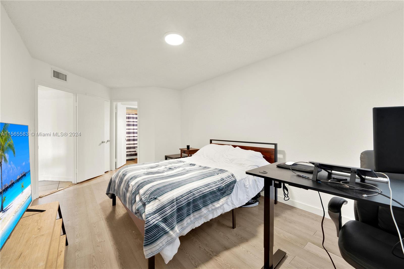 LAS VISTAS AT DORAL CONDO - Residential Lease