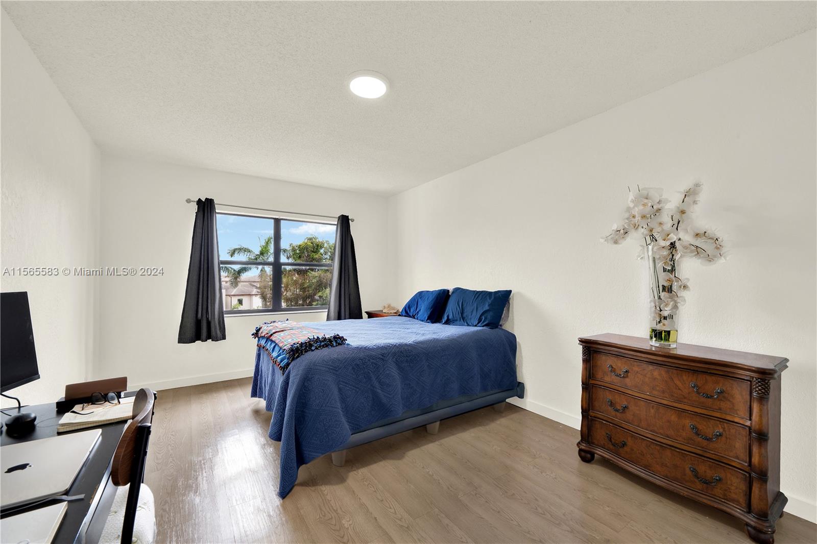 LAS VISTAS AT DORAL CONDO - Residential Lease