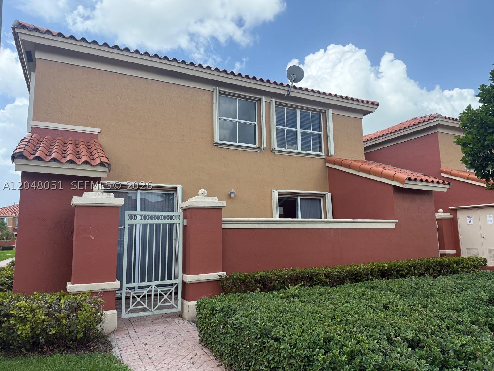 THE GATES AT DORAL ISLES - Residential