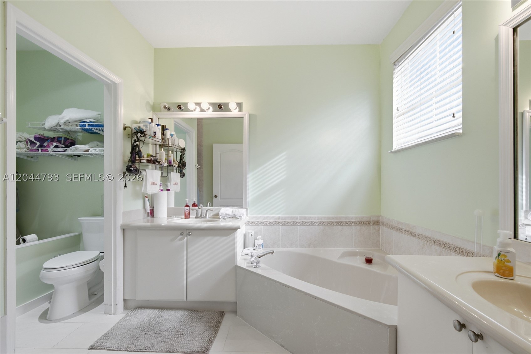GRAND LAKES PHASE II - Residential
