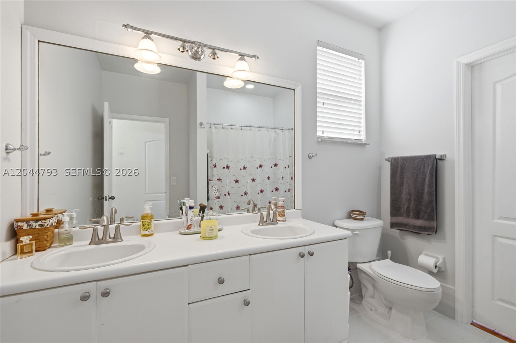 GRAND LAKES PHASE II - Residential