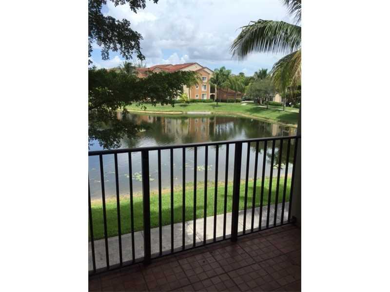 EXCELLENT CONDITION, FRESHLY PAINTED, LAKE VIEW FROM BALCONY, COMMUNITY WITH TENNIS COURTS, POOL AREAS, FITNESS CENTER. WASHER AND DRYER IN THE UNIT. GREAT LOCATION IN MIRAMAR. EASY TO SHOW.