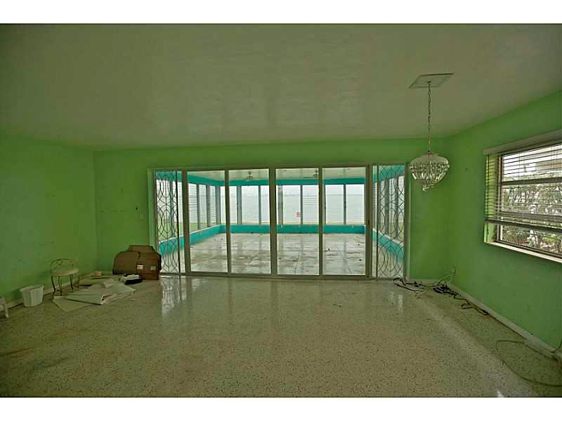 TREASURE ISLAND - Residential