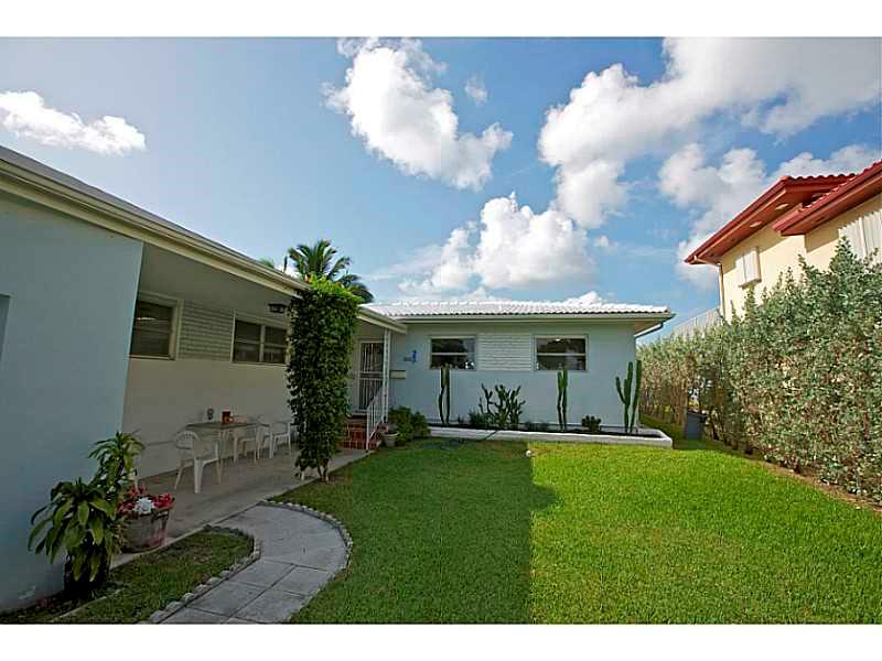 TREASURE ISLAND - Residential