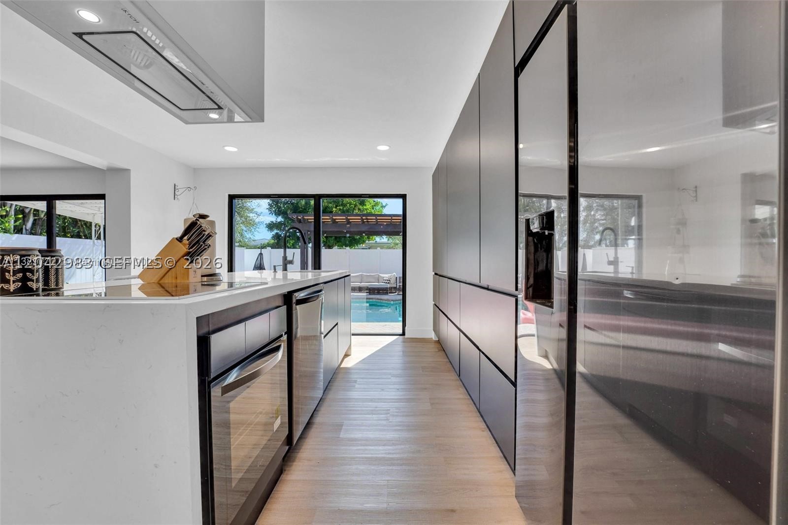 HOLLYWOOD HOMESITES SECON - Residential