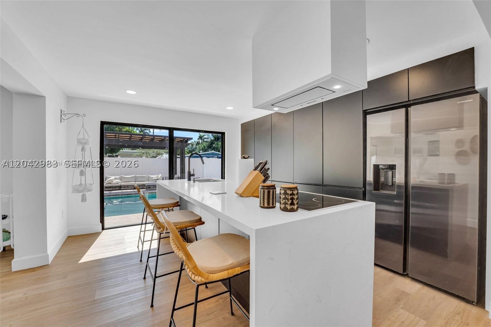 HOLLYWOOD HOMESITES SECON - Residential