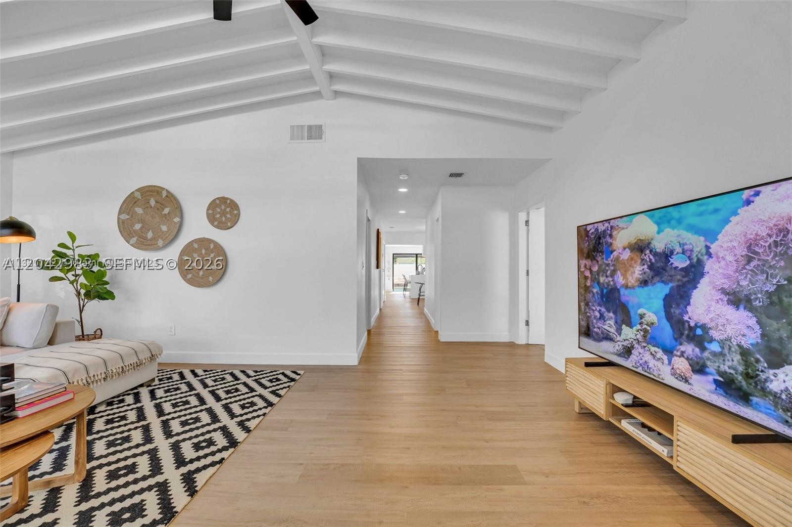 HOLLYWOOD HOMESITES SECON - Residential