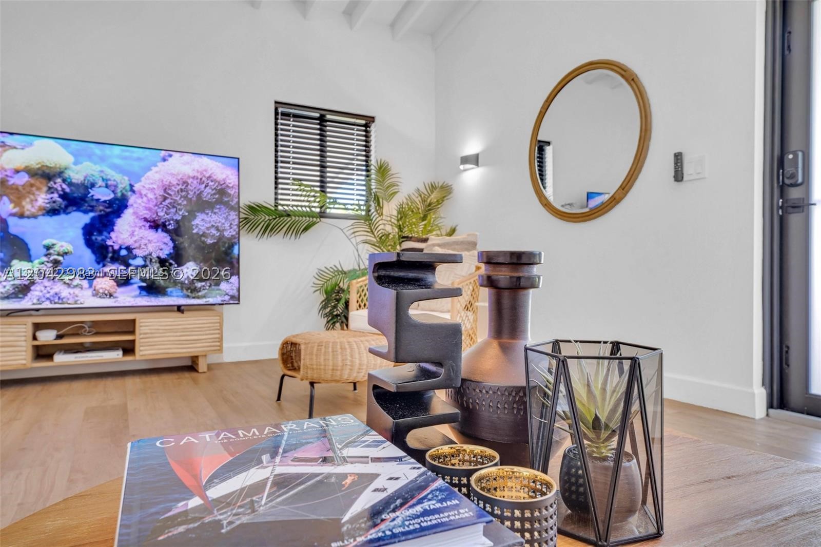 HOLLYWOOD HOMESITES SECON - Residential