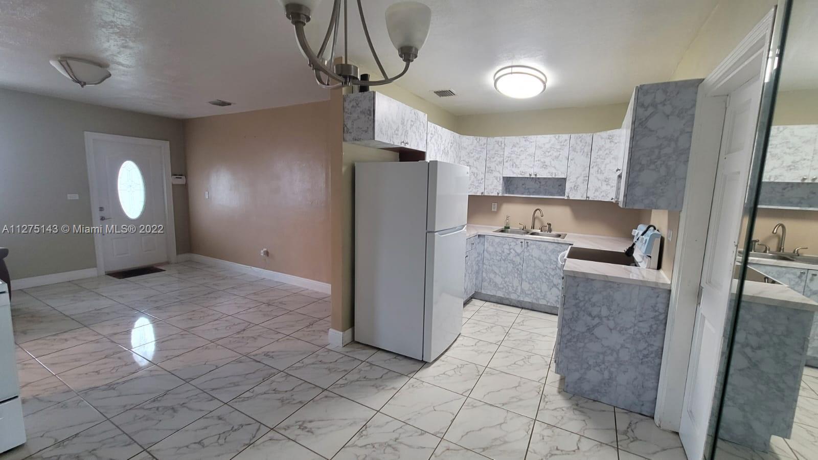 ANDERSON HEIGHTS - Residential Lease