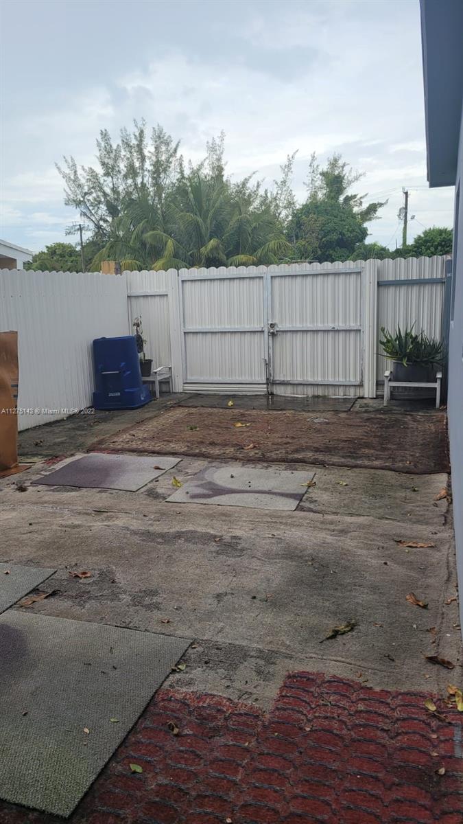 ANDERSON HEIGHTS - Residential Lease
