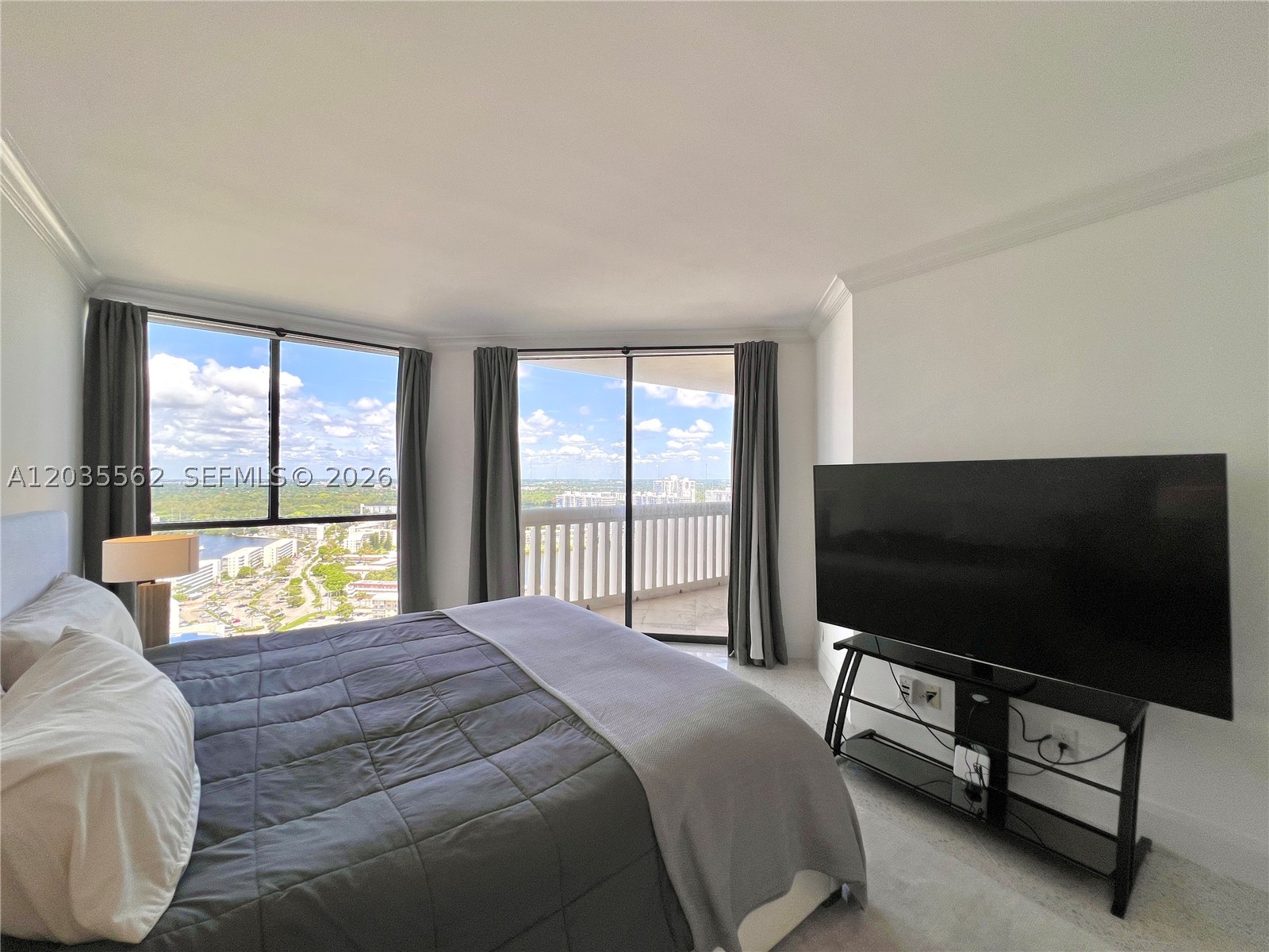 1000 ISL BLVD WILLIAMS IS - Residential