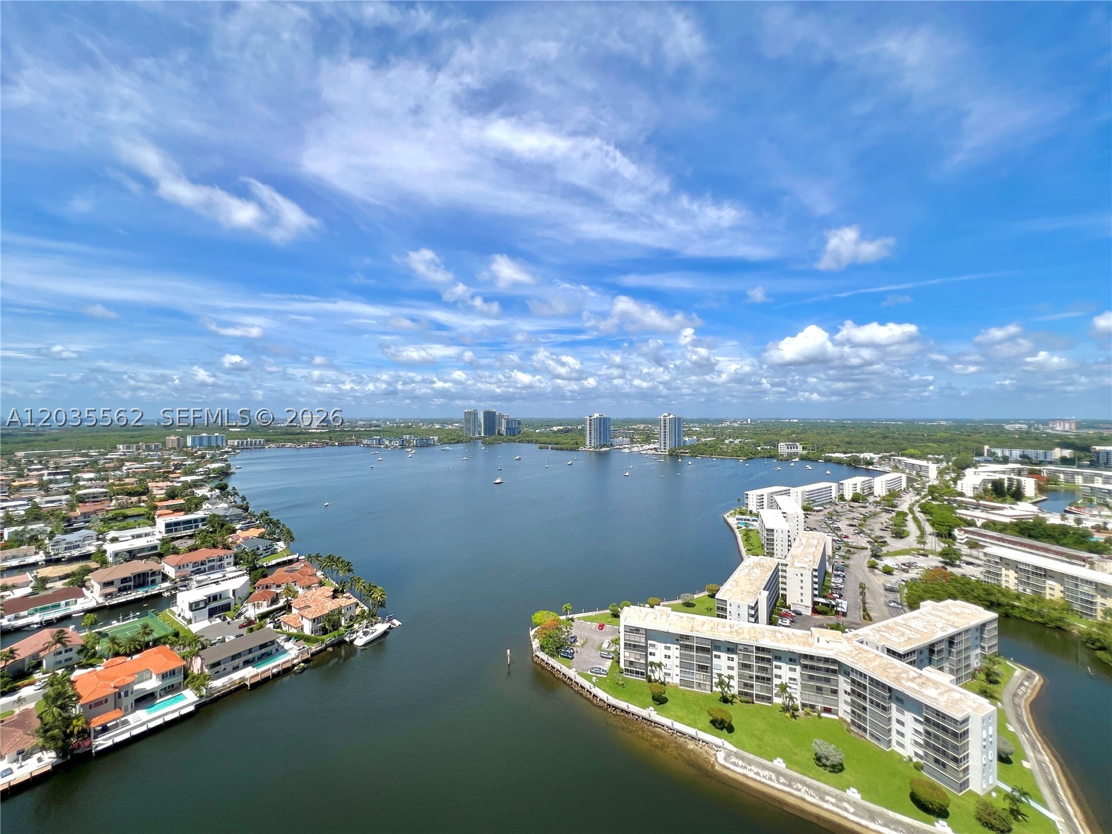 1000 ISL BLVD WILLIAMS IS - Residential
