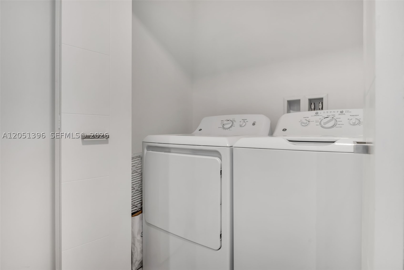 MERRICK MANOR CONDO - Residential Lease