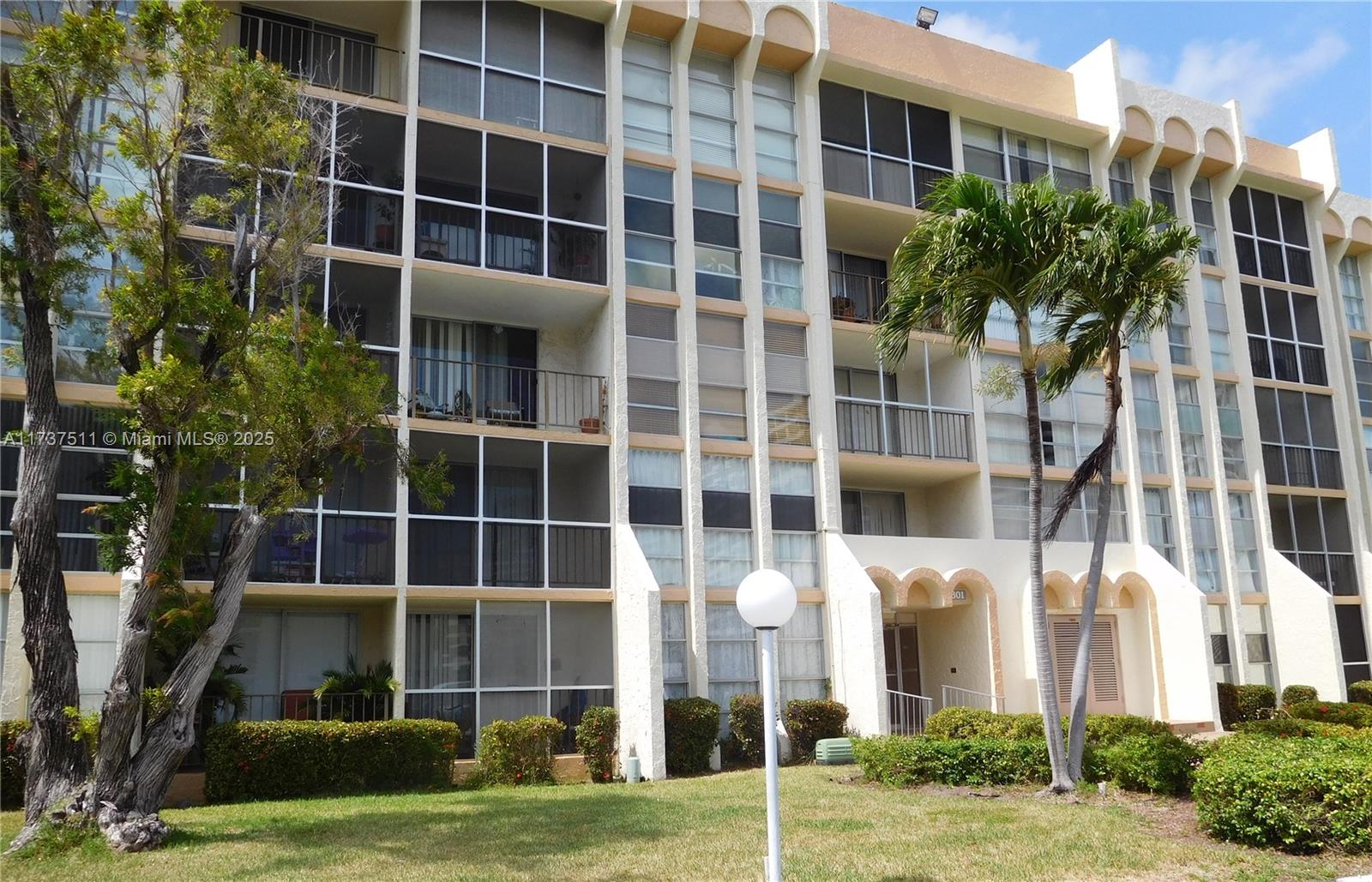 DESOTO PARK CONDO - Residential Lease