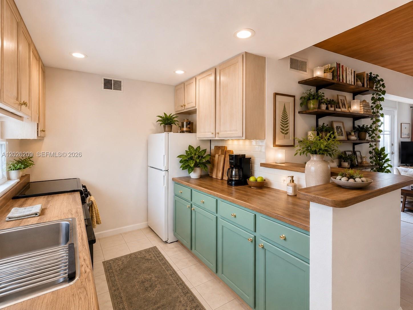 Welcome to Miami Beach living at its best! This top-floor residence at 910 Jefferson Ave #5C offers the perfect blend of charm, comfort, and location. Well-maintained and full of character, this original-condition unit is in great shape and ready to enjoy as is or personalize over time.
The unit features a private balcony perfect for enjoying the Miami breeze, as well as the convenience of assigned covered parking, a rare find in this highly desirable neighborhood. Ideally situated in the heart of South Beach, you are just moments away from world-famous beaches, restaurants, cafés, shopping, grocery stores, parks, and nightlife, with everything you need right outside your door.
Whether you are looking for a primary residence, vacation getaway, or investment opportunity, this top floor gem offers unbeatable value in an exceptional location.