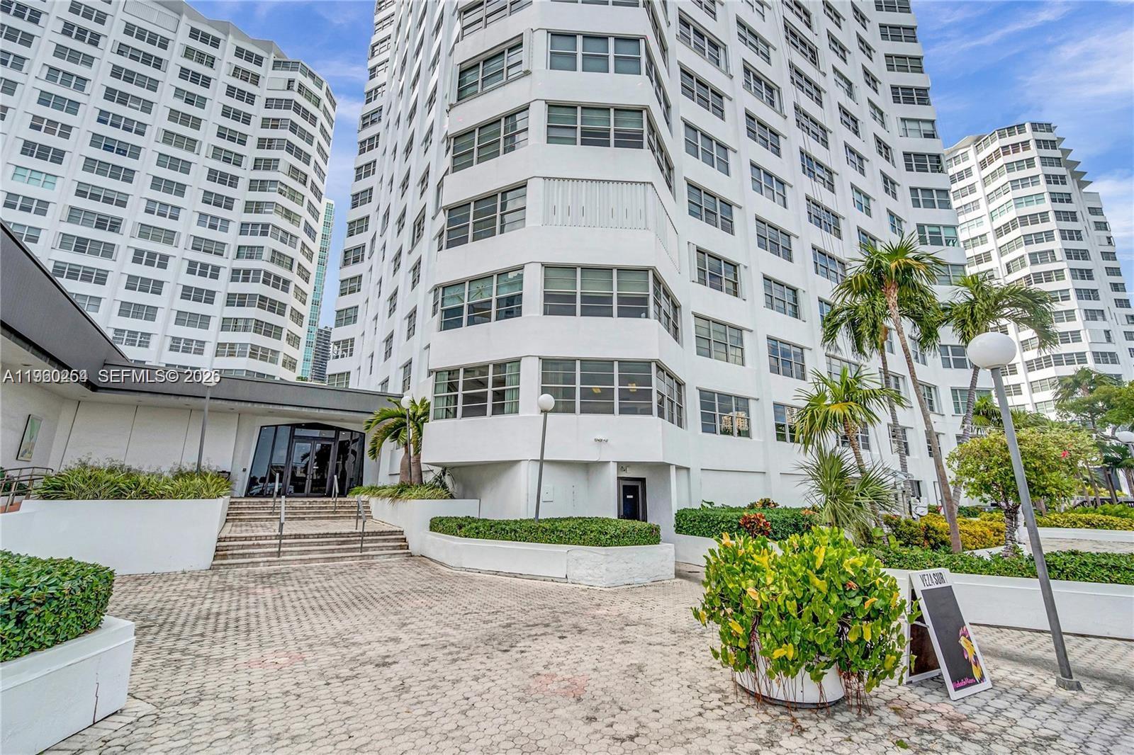 THE FOUR AMBASSADORS CONDO - Residential
