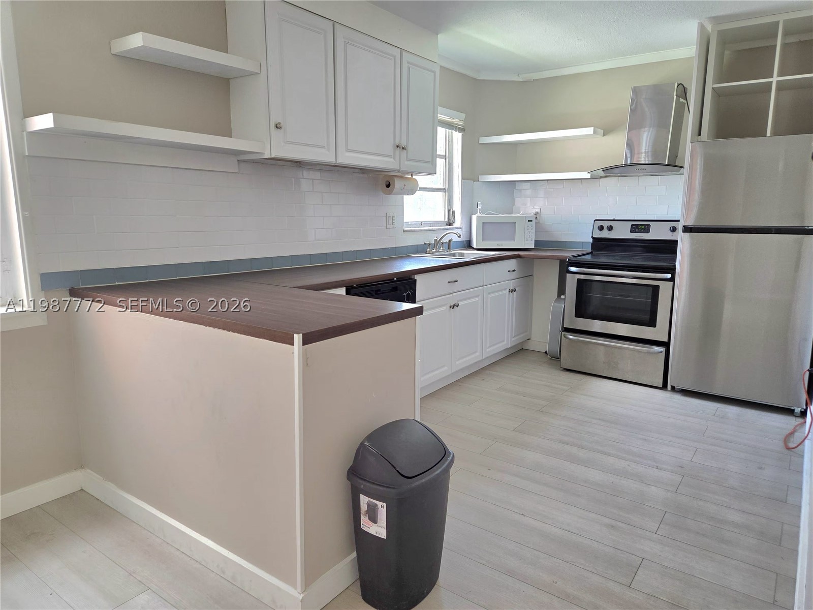 JADE WINDS GRP EASTER LIL - Residential