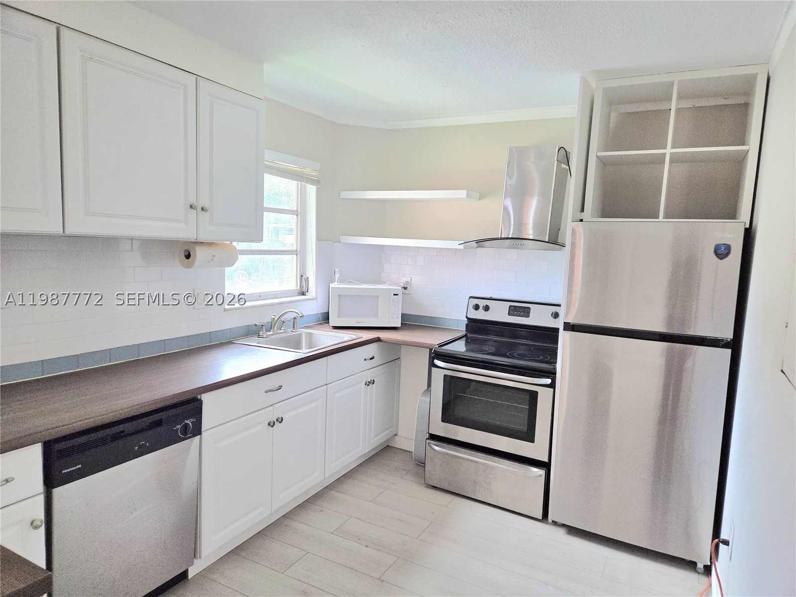 JADE WINDS GRP EASTER LIL - Residential