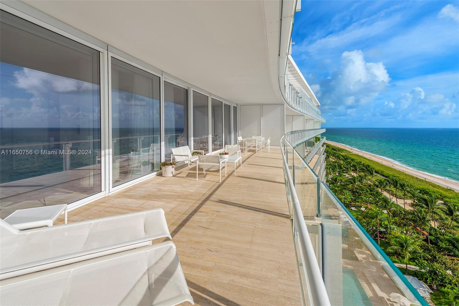 SURF CLUB CONDO - Residential