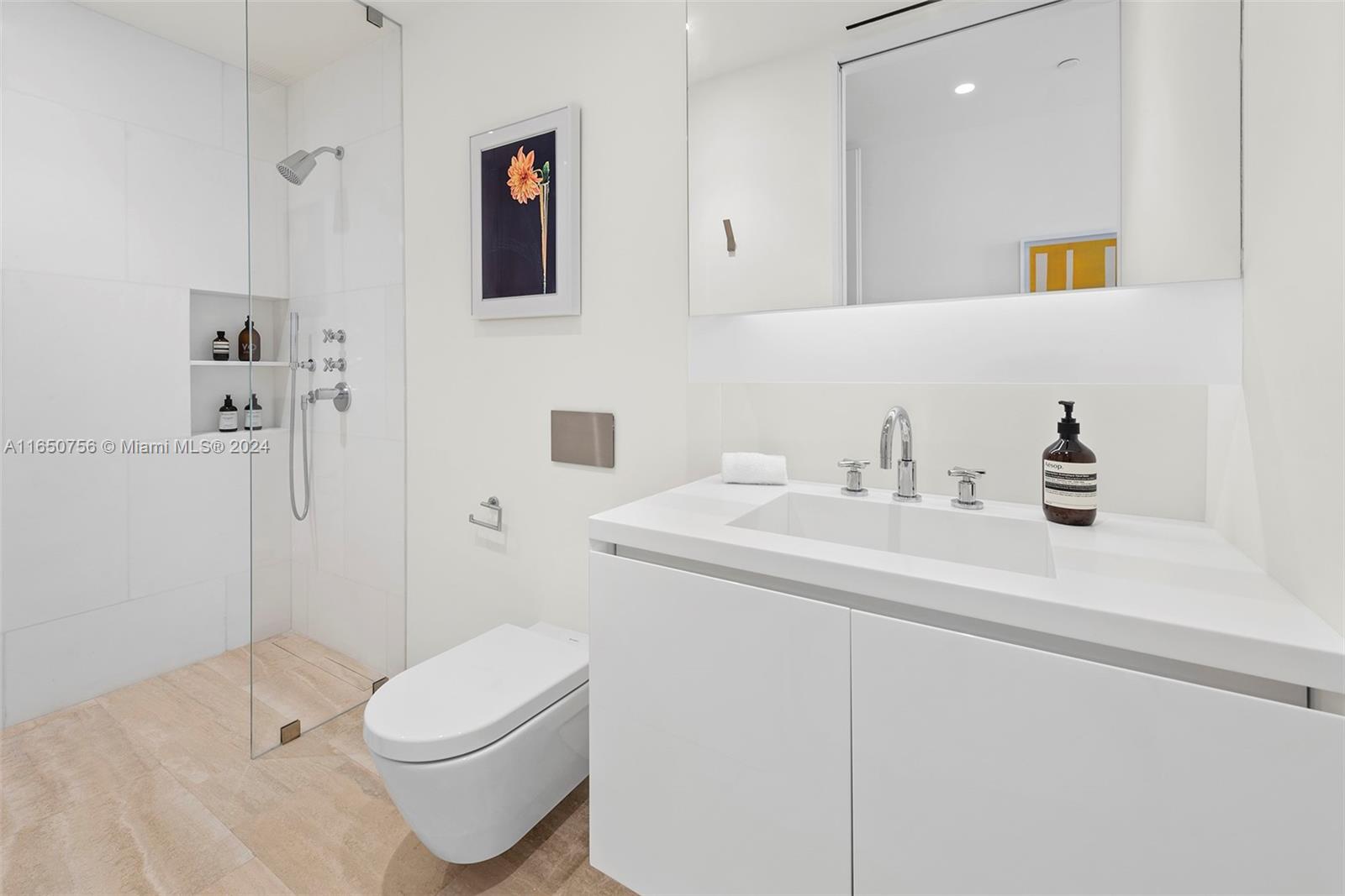 SURF CLUB CONDO - Residential