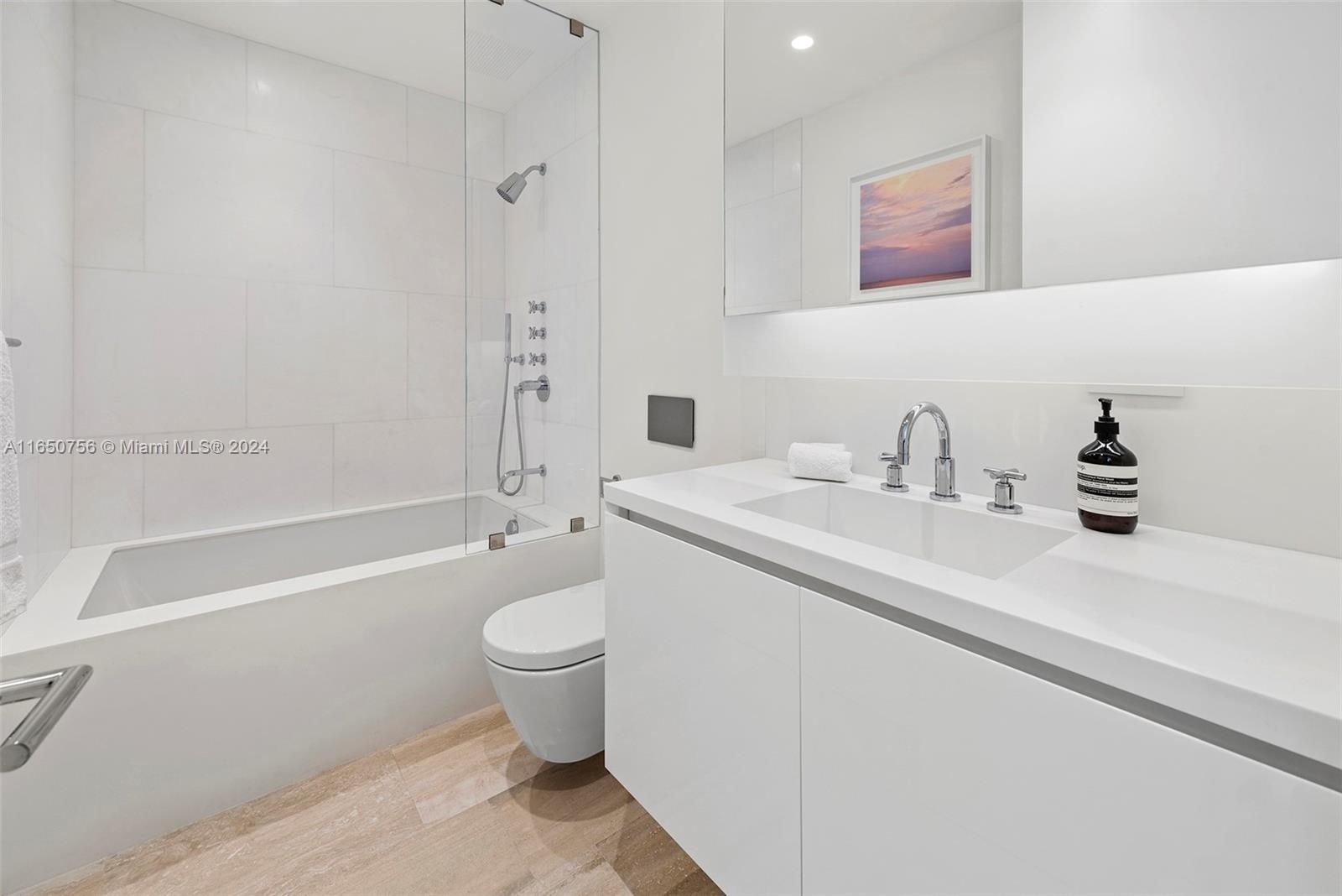 SURF CLUB CONDO - Residential