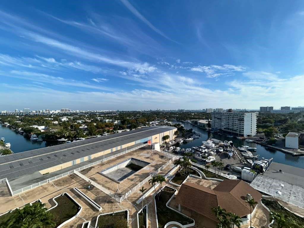 SAILBOAT CAY CONDO - Residential