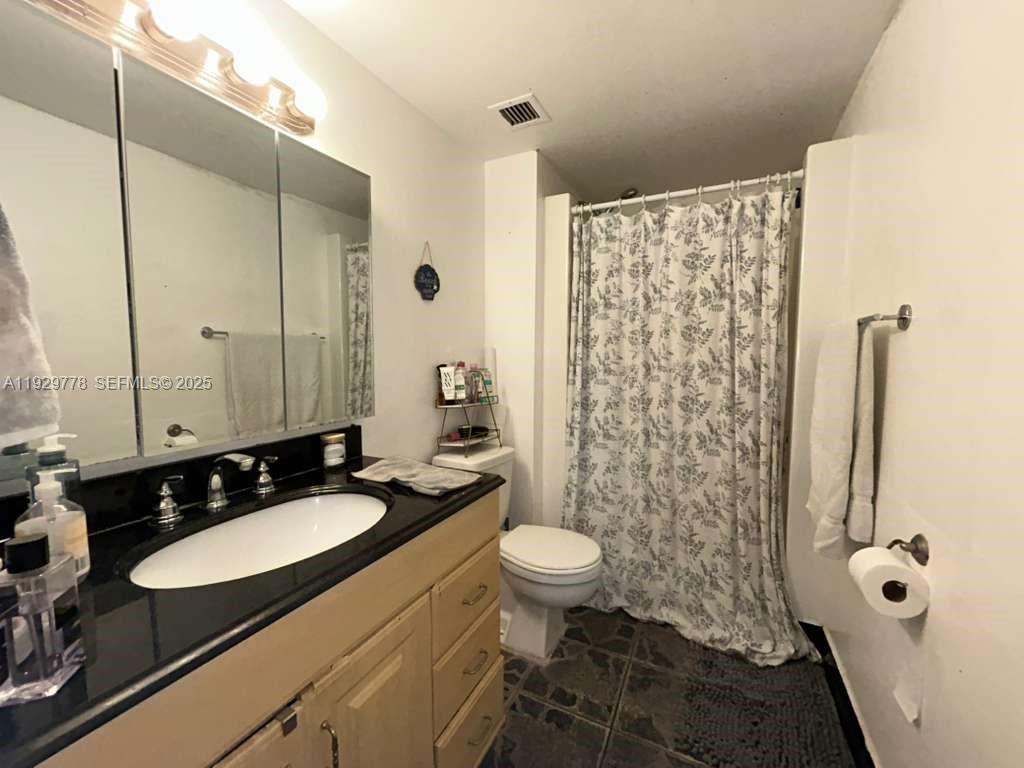 SAILBOAT CAY CONDO - Residential