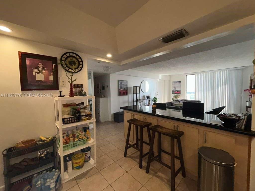 SAILBOAT CAY CONDO - Residential