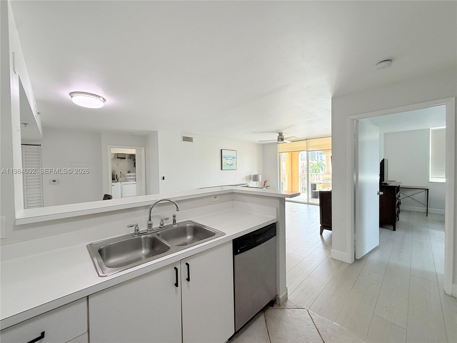 THE YACHT CLUB AT AVENTUR - Residential Lease