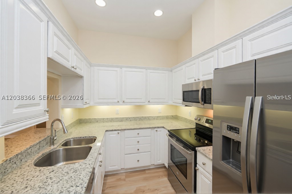 Sarasota Bay Club - Residential Lease