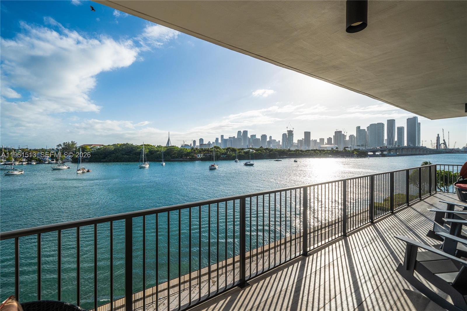 ONE THOUSAND VENETIAN WAY - Residential