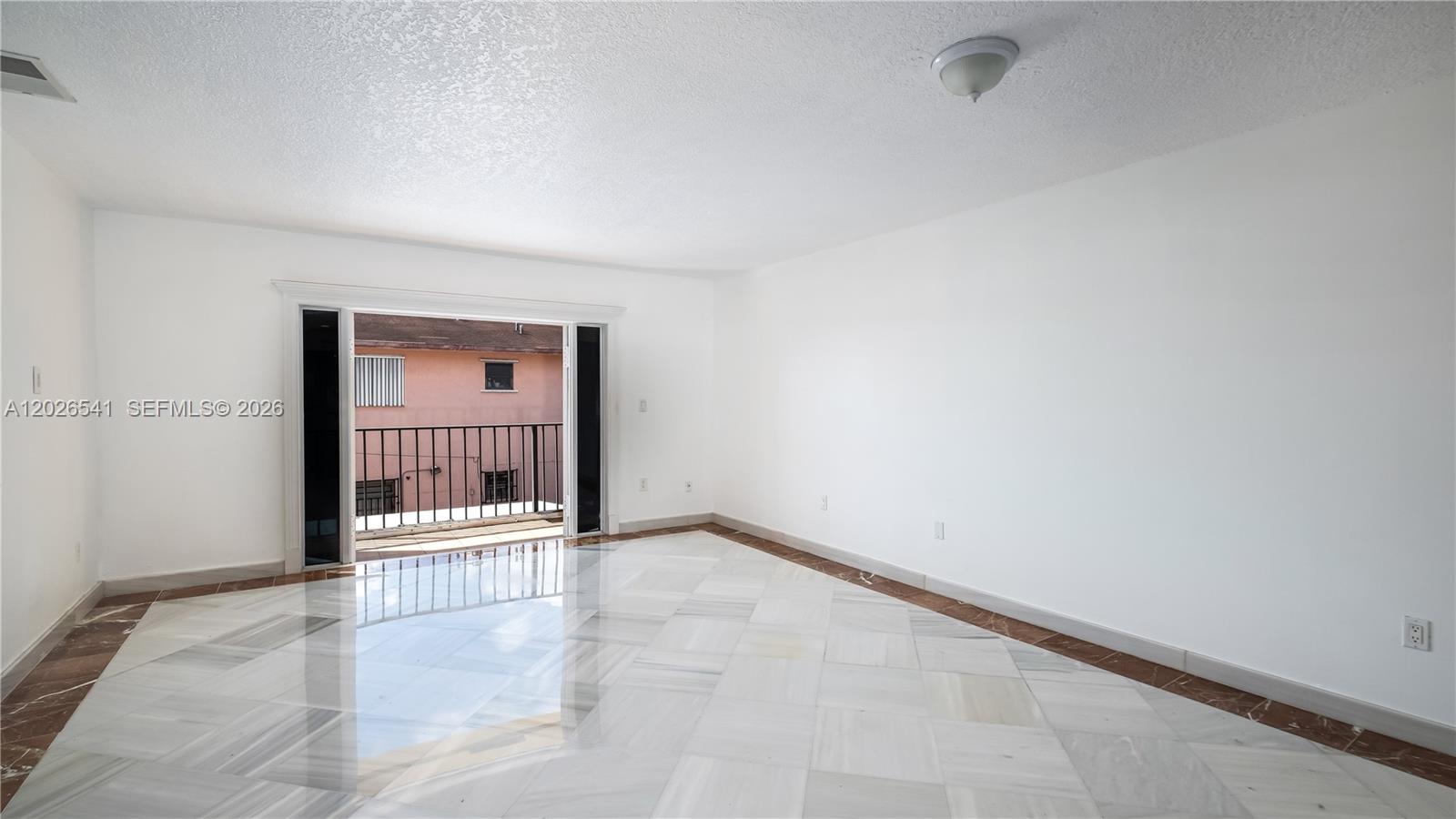 LEFKAS CONDO - Residential