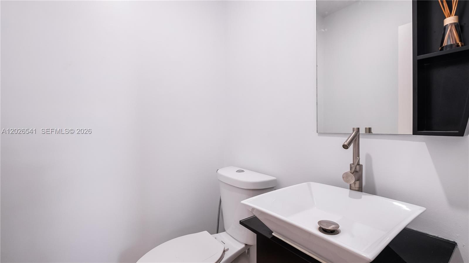 LEFKAS CONDO - Residential