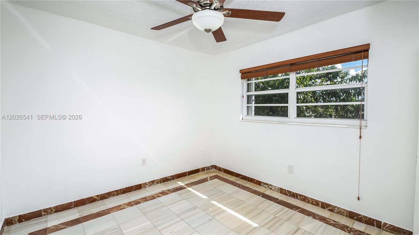 LEFKAS CONDO - Residential