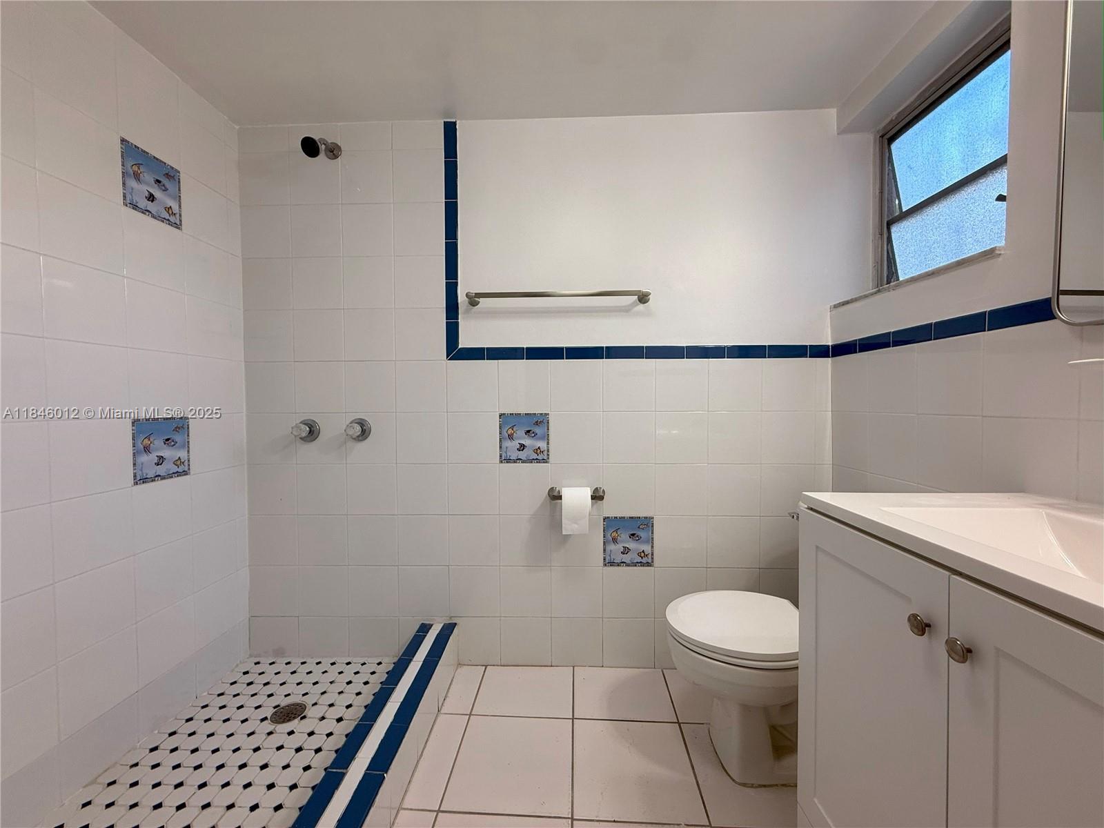 PINEBARK CONDO NO 1 - Residential