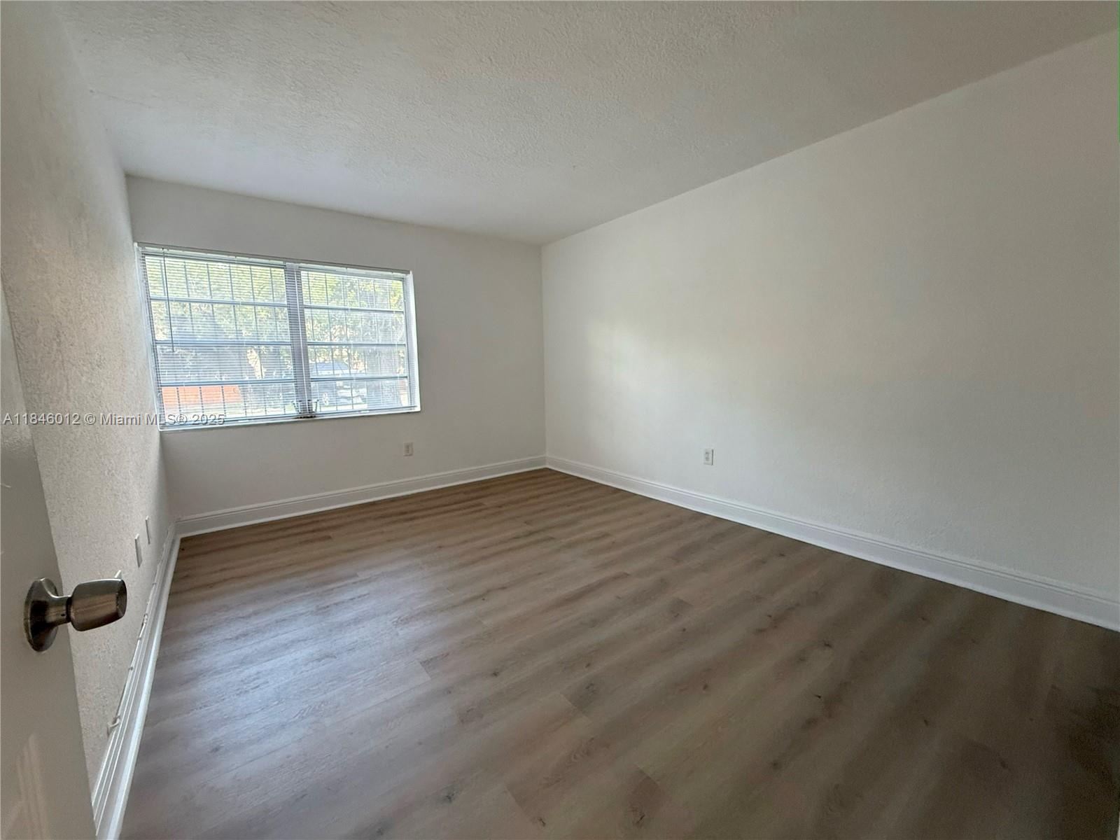 PINEBARK CONDO NO 1 - Residential