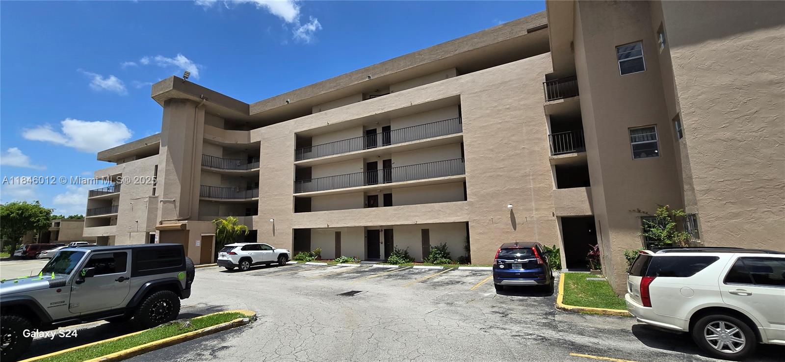 PINEBARK CONDO NO 1 - Residential