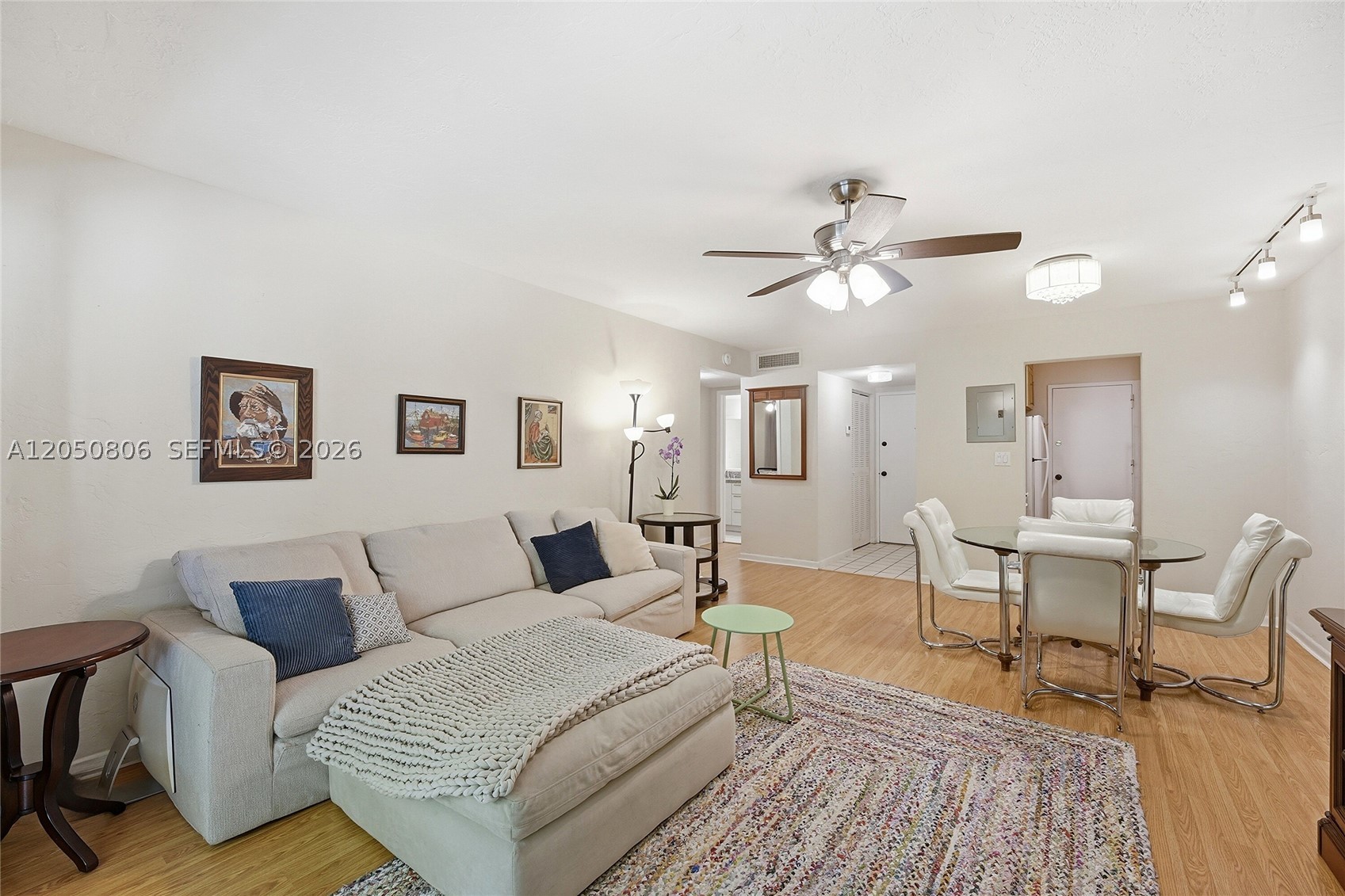 VILLA CAPRI CONDO - Residential