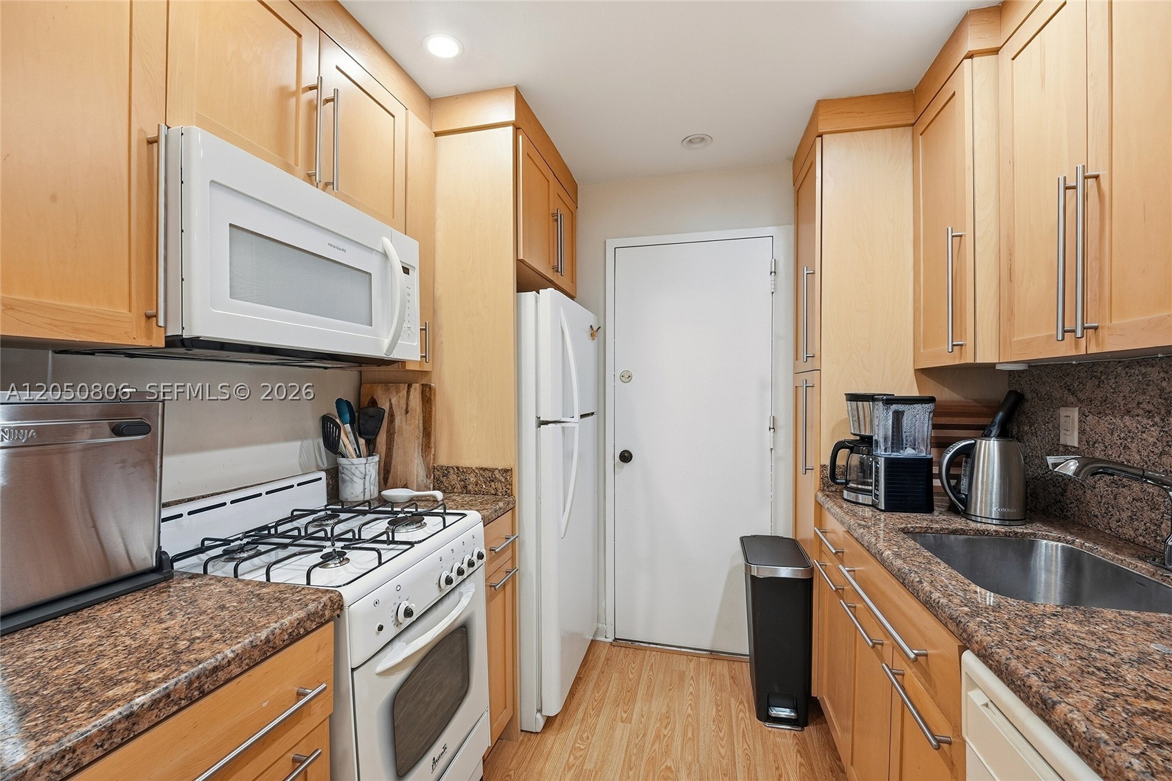 VILLA CAPRI CONDO - Residential