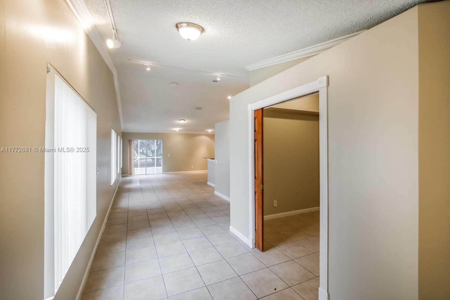 SECTORS 3 & 4 BOUNDARY PL - Residential Lease