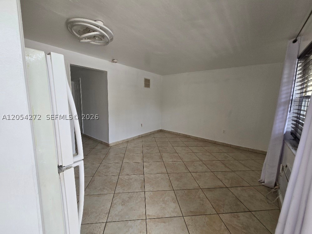 BEACH MANOR CONDO - Residential Lease