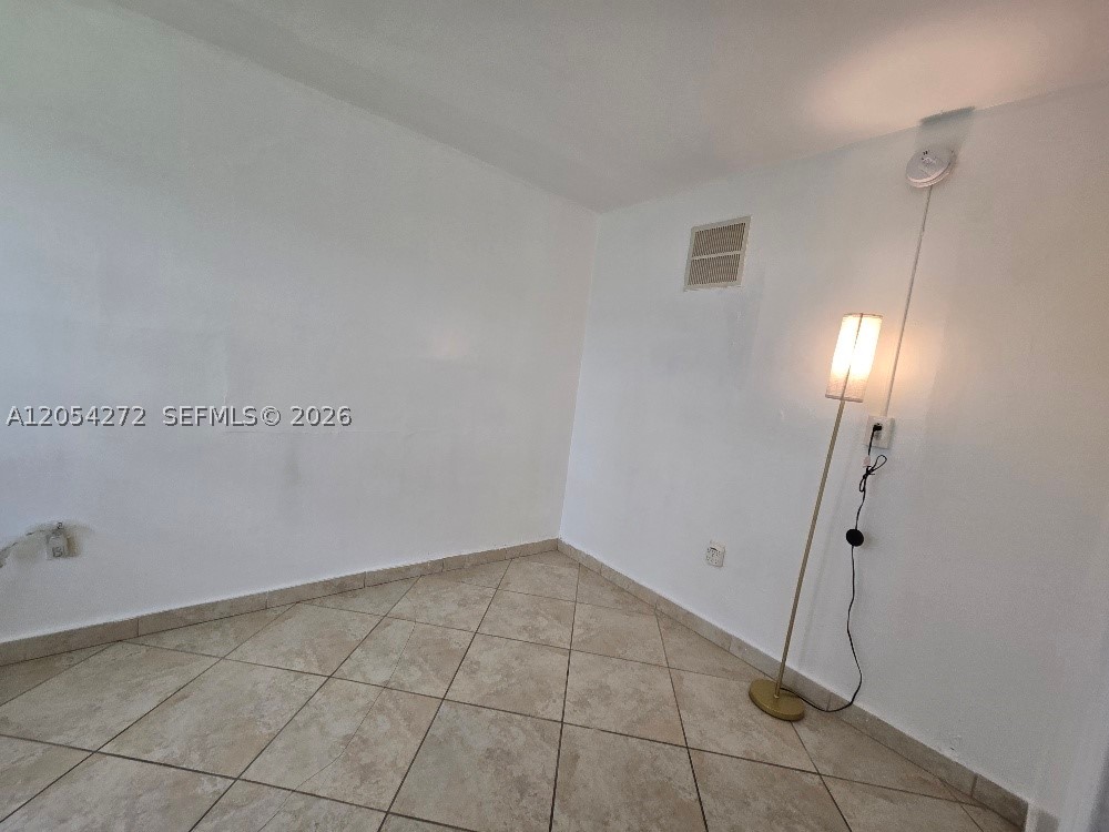 BEACH MANOR CONDO - Residential Lease