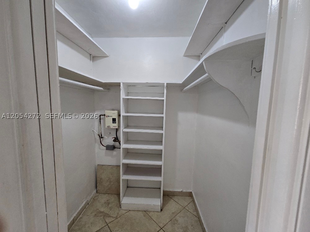 BEACH MANOR CONDO - Residential Lease