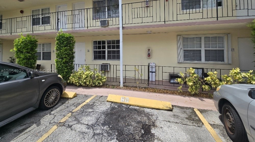 BEACH MANOR CONDO - Residential Lease