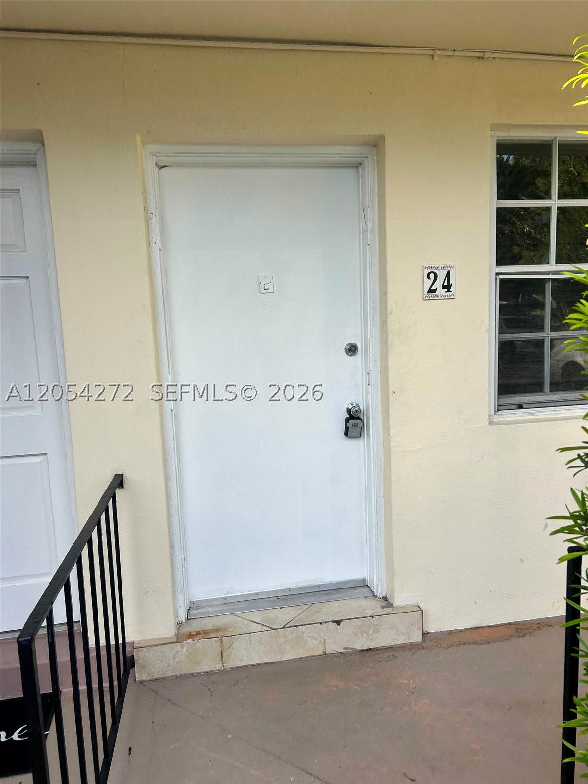 BEACH MANOR CONDO - Residential Lease